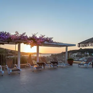 Corfu hotels &amp; apartments, all accommodations in Corfu
